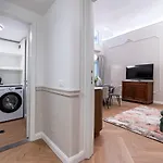 New Luxury 3-bedroom & 4-bathroom Duomo * Florence