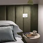 New Luxury 3-bedroom & 4-bathroom Duomo Appartement