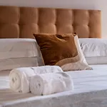 New Luxury 3-bedroom & 4-bathroom Duomo