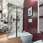 New Luxury 3-bedroom & 4-bathroom Duomo Appartement *
