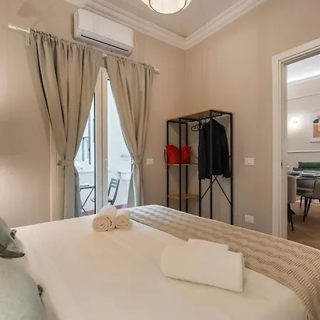 New Luxury 3-bedroom & 4-bathroom Duomo Apartman Firenze