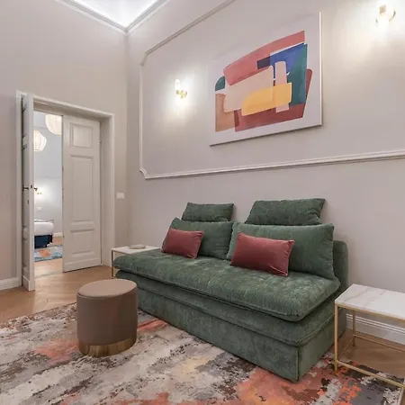 Apartmán New Luxury 3-bedroom & 4-bathroom Duomo *