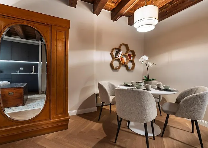 Apartman New Luxury 3-bedroom & 4-bathroom Duomo Firenze