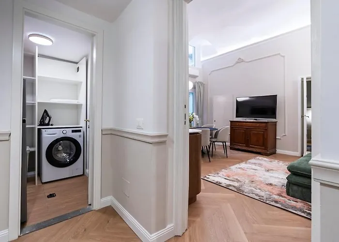 New Luxury 3-bedroom & 4-bathroom Duomo * Firenze